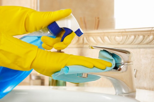 Commercial oven cleaning support for a Marylebone food business